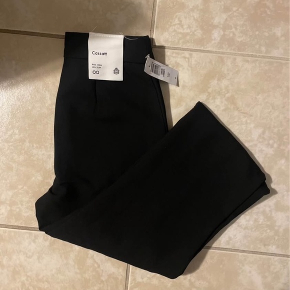 Aritzia Pants size 00 - Picture 2 of 3
